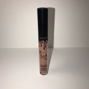 Kylie Cosmetics Matte Liquid Lipstick- Dolce K